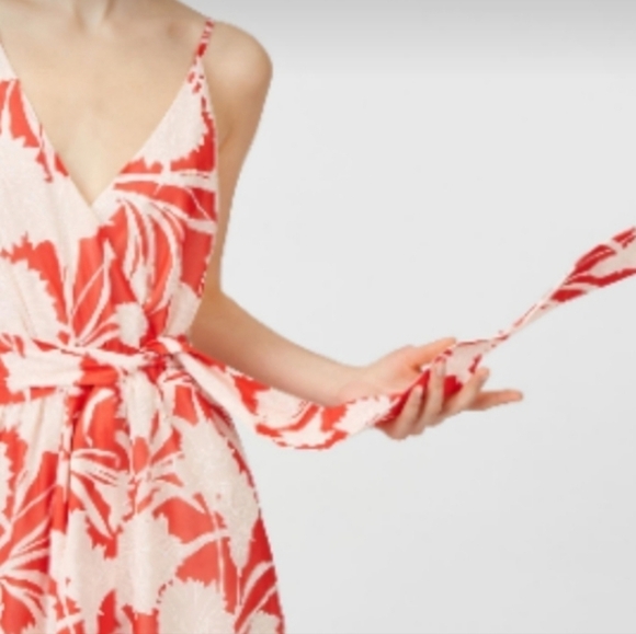 Club Monaco Nahala lightweight Wrap Floral Sleeveless Dress in Red and White 12 - Picture 2 of 10